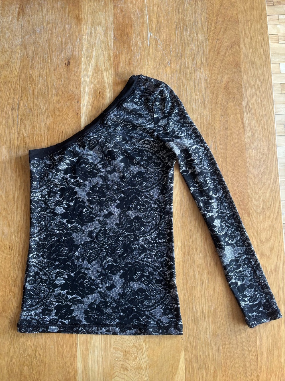 Tristan Black Floral Lace Long Sleeve mesh Top